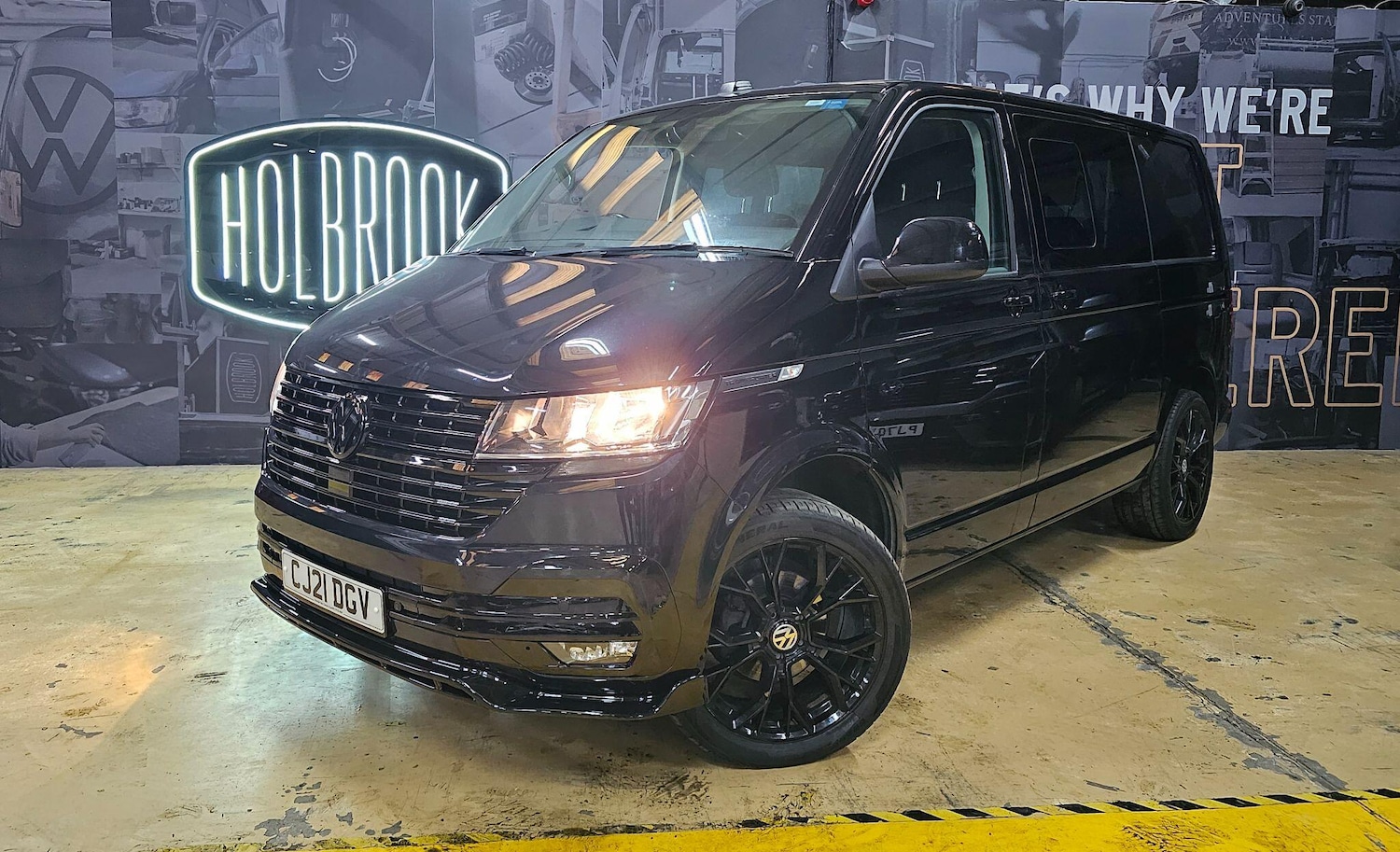 Used Volkswagen Transporter 2021 for sale - 76658518: Photo 1