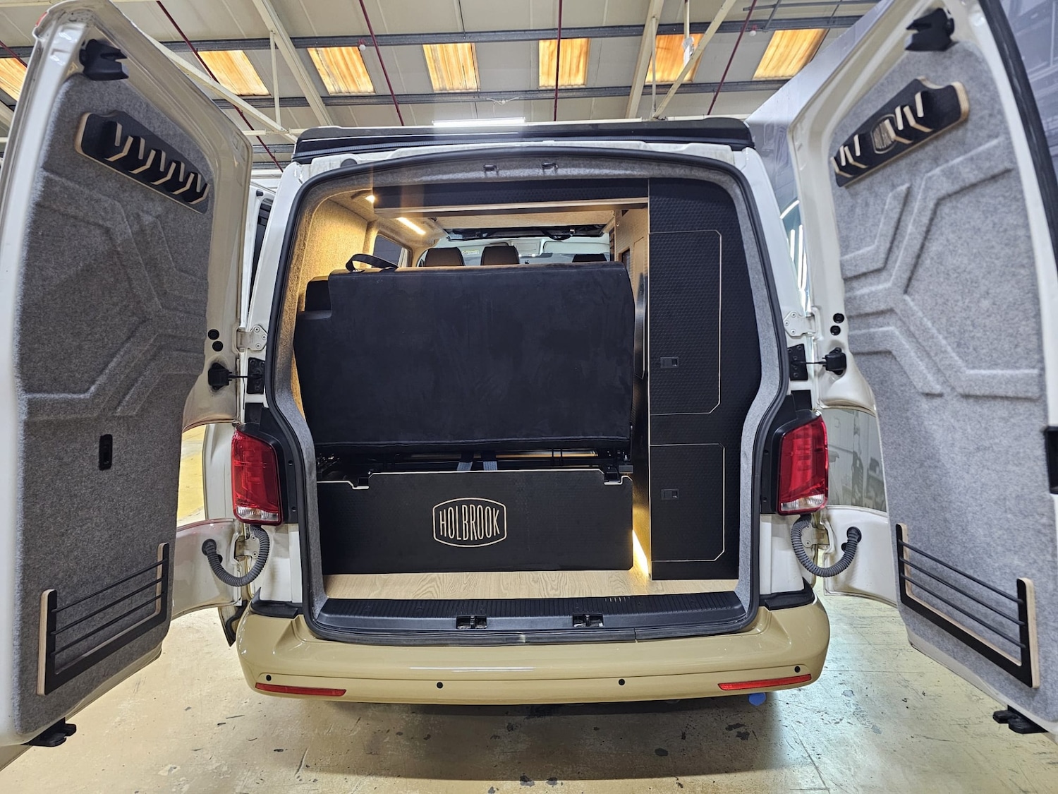 Used Volkswagen Transporter 2023 for sale - 77137247: Photo 12