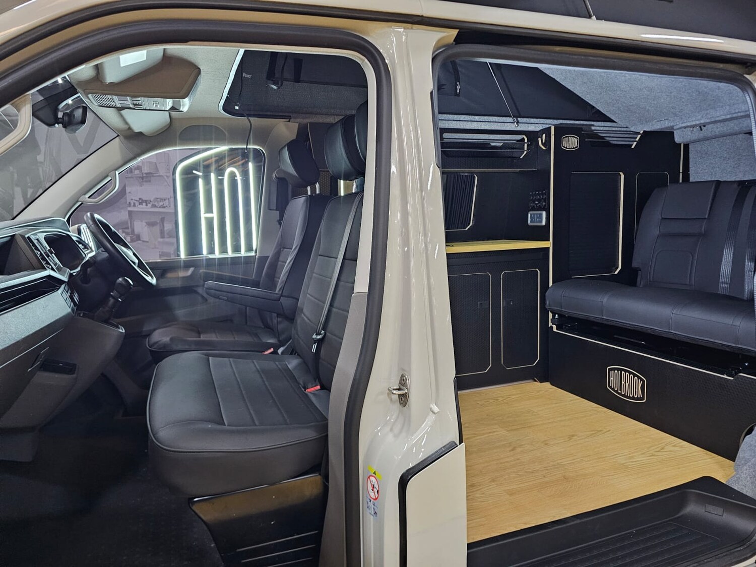 Used Volkswagen Transporter 2022 for sale - 77195914: Photo 12