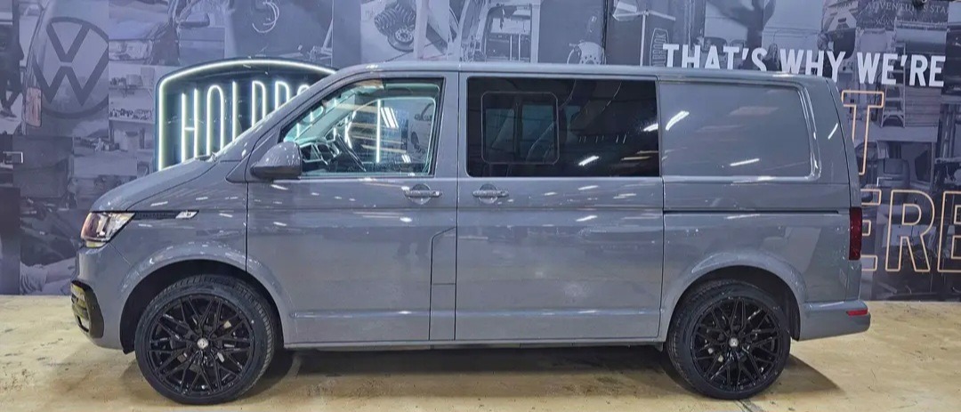 Used Volkswagen Transporter 2022 for sale - 77137042: Photo 2