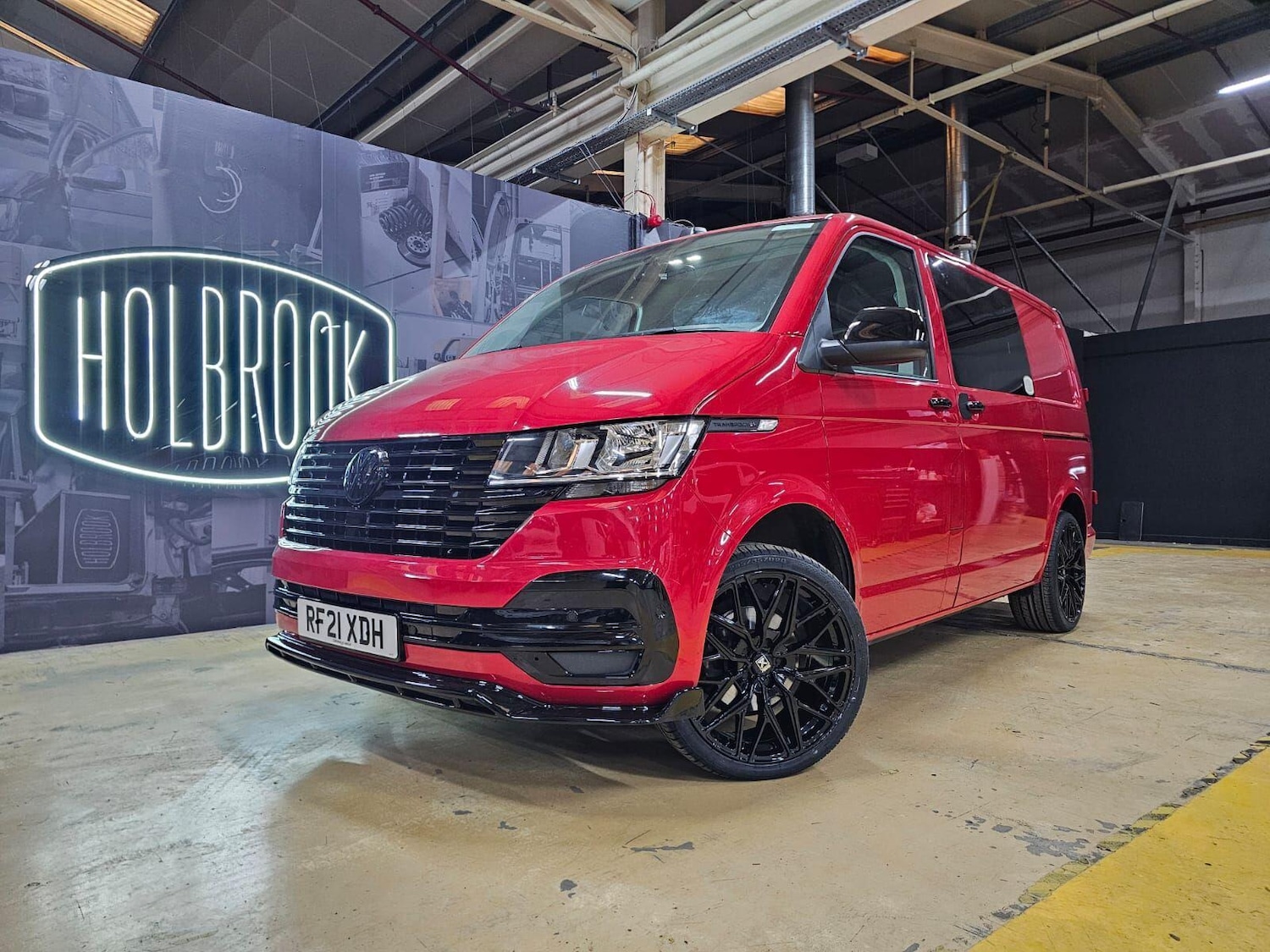 Used Volkswagen Transporter 2021 for sale - 76659254: Photo 1