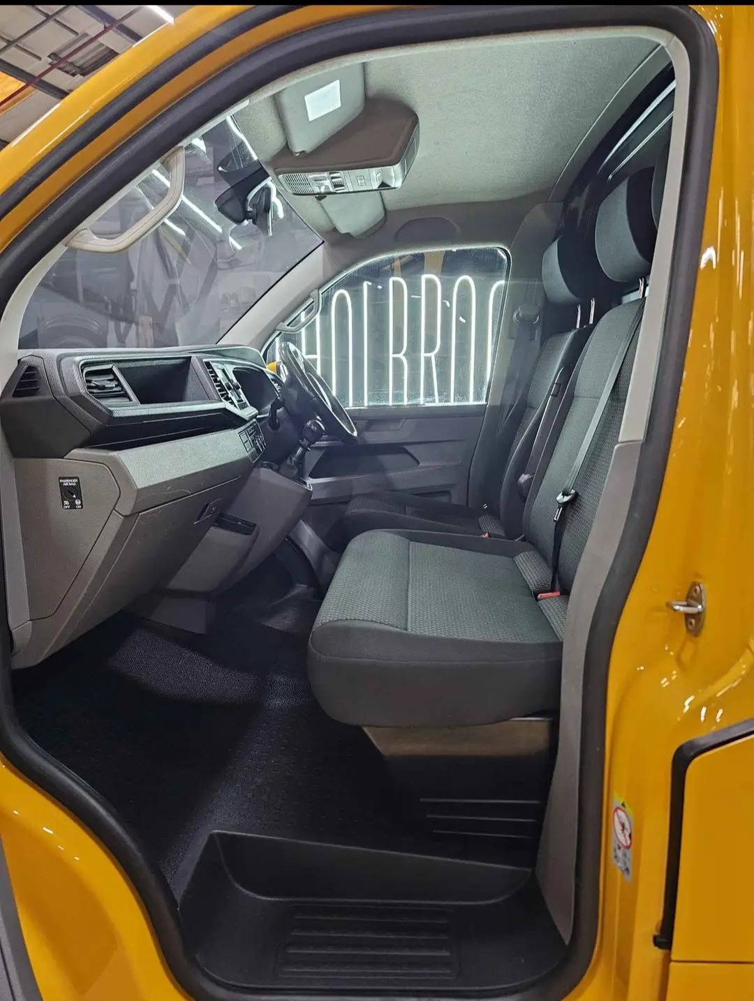 Used Volkswagen Transporter 2022 for sale - 77431462: Photo 9