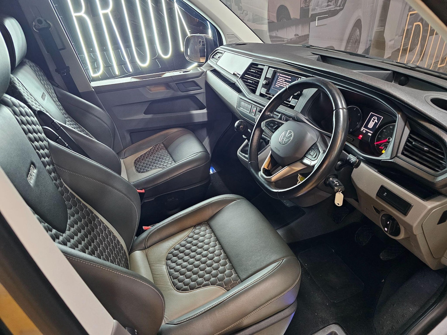 Used Volkswagen Transporter 2020 for sale - 76657409: Photo 15