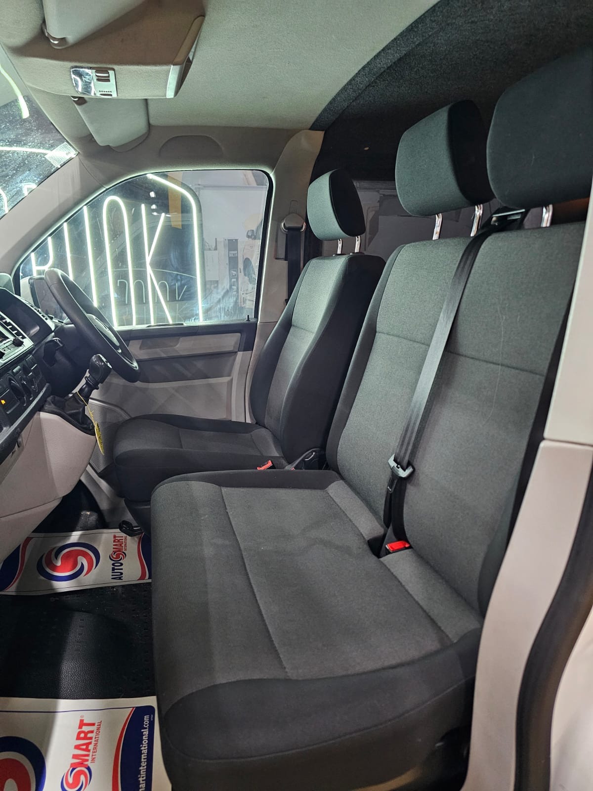 Used Volkswagen Transporter 2016 for sale - 77900827: Photo 12