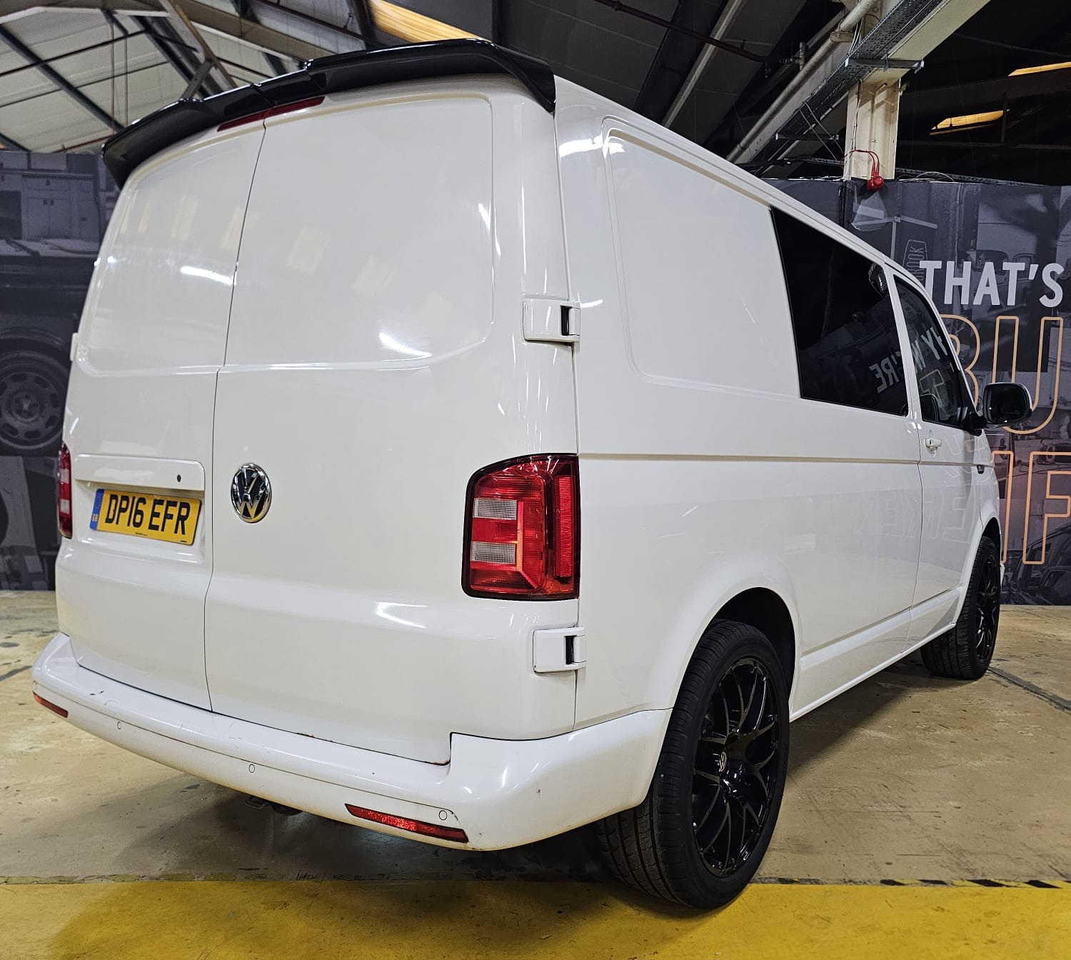 Used Volkswagen Transporter 2016 for sale - 77900827: Photo 6