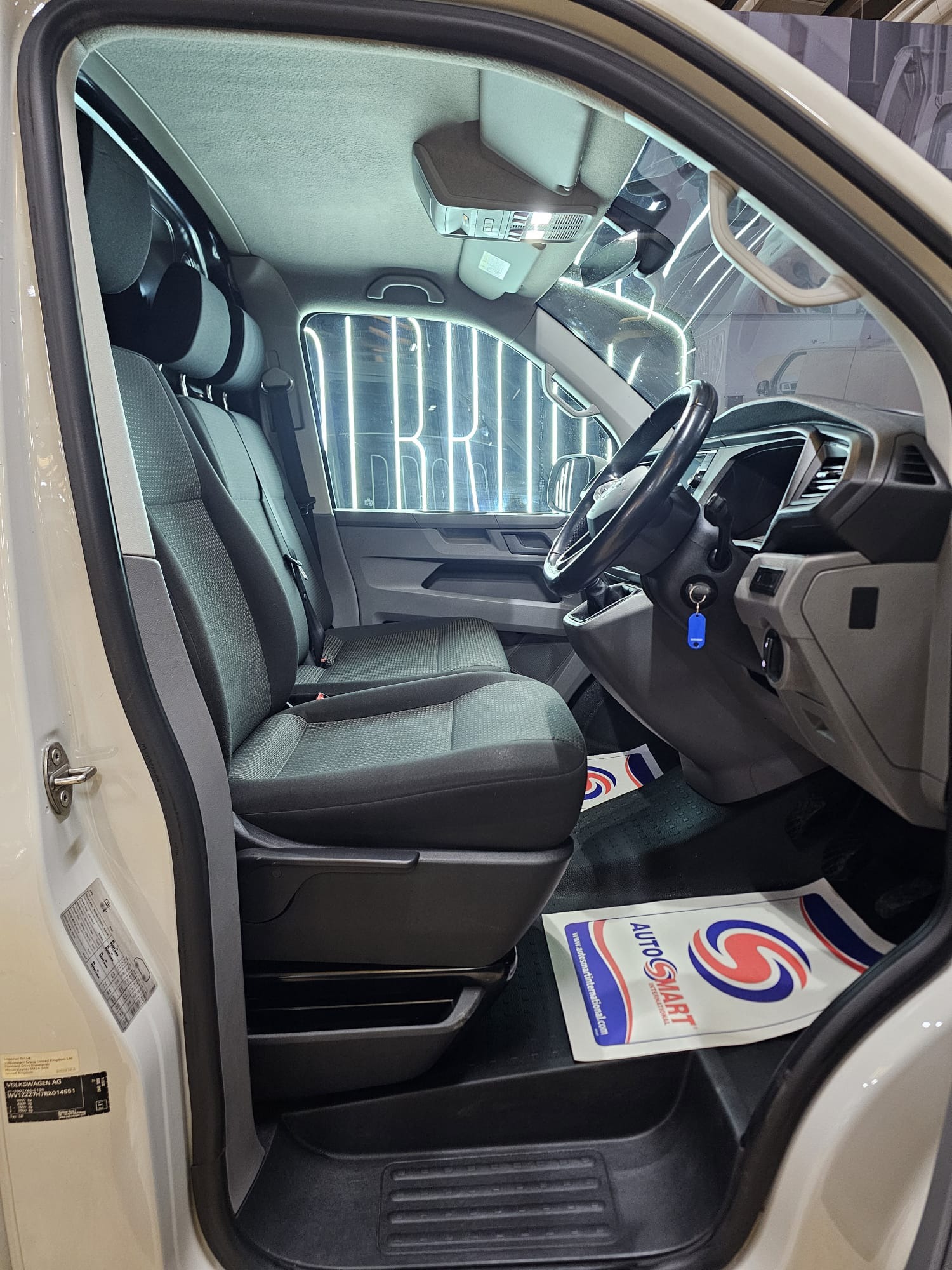 Used Volkswagen Transporter 2023 for sale - 77603484: Photo 16