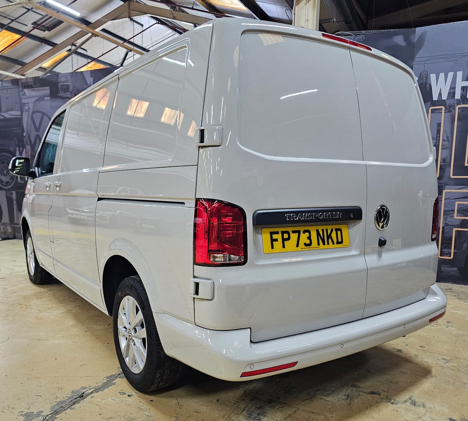 Used Volkswagen Transporter 2023 for sale - 77603484: Photo 4