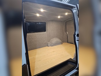 Used Volkswagen Transporter 2021 for sale - 78254203: Photo