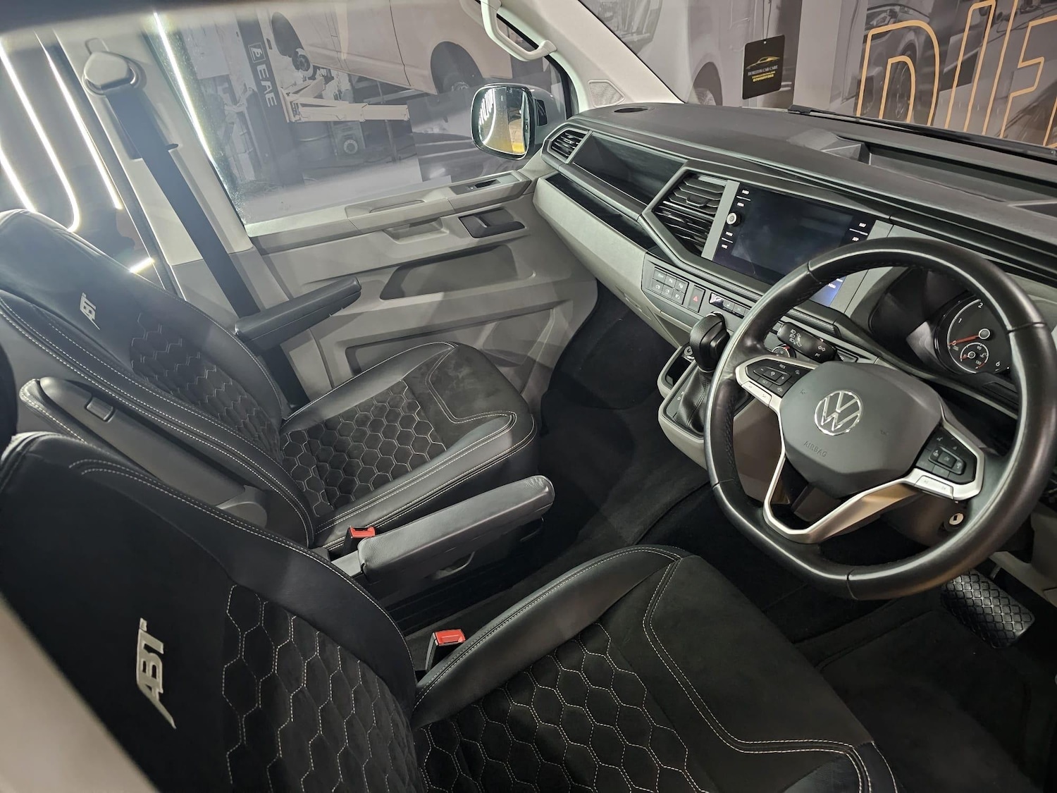 Used Volkswagen Transporter 2021 for sale - 76666812: Photo 11