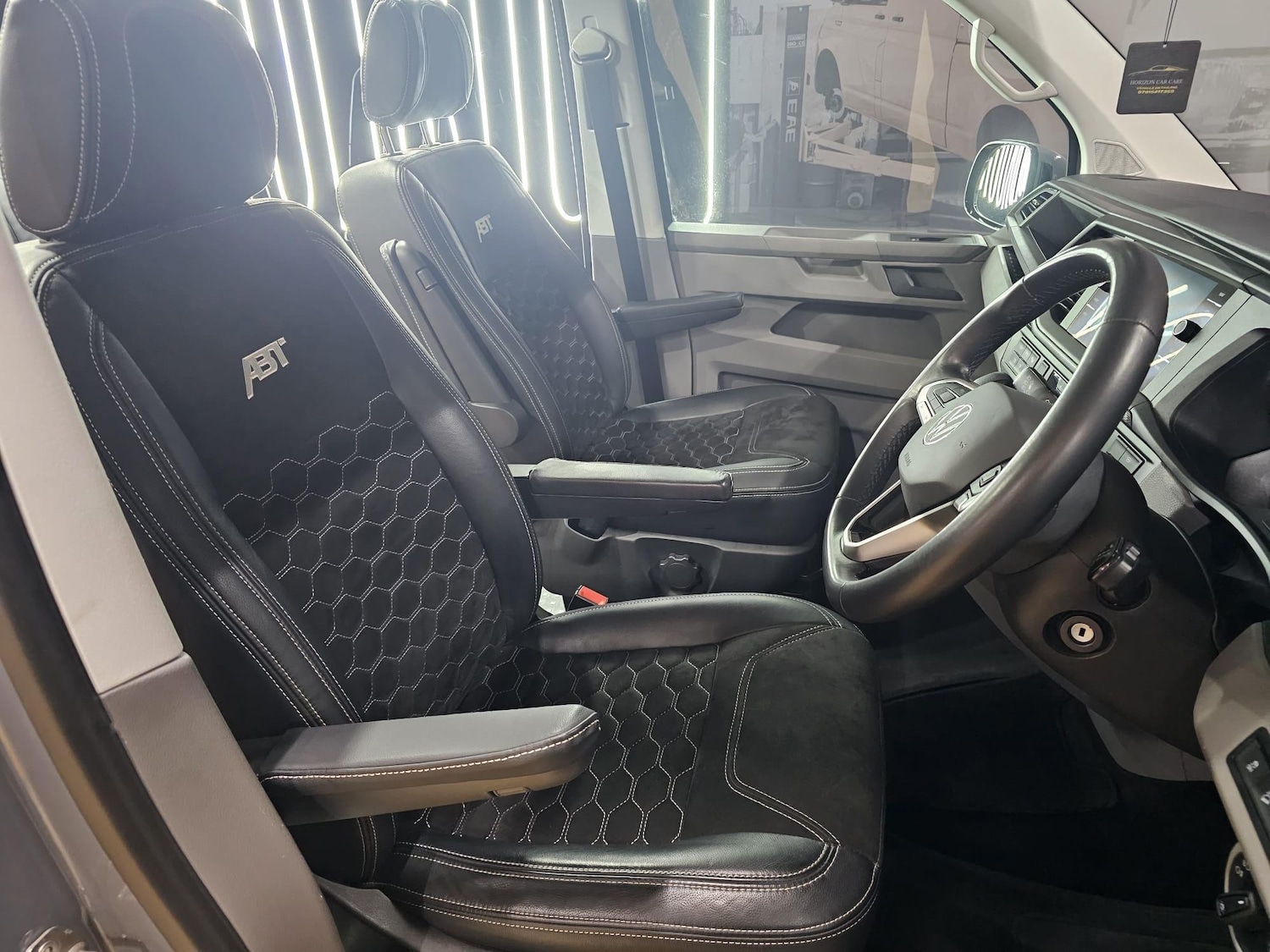 Used Volkswagen Transporter 2021 for sale - 76666812: Photo 4