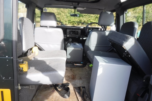 Used Land Rover Defender 2001 for sale - 75942311: Photo 11