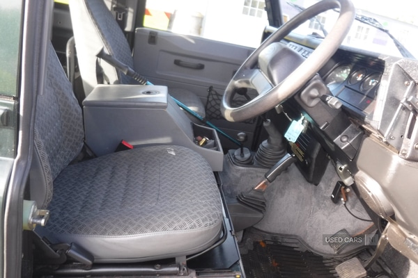 Used Land Rover Defender 2001 for sale - 75942311: Photo 9