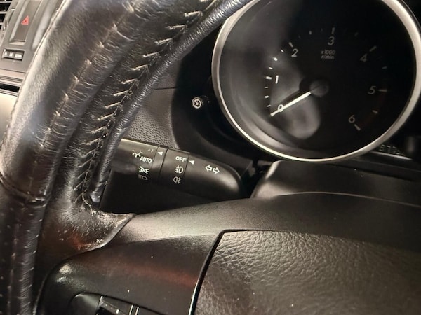 Used Mazda Mazda5 2015 for sale - 75295970: Photo 17