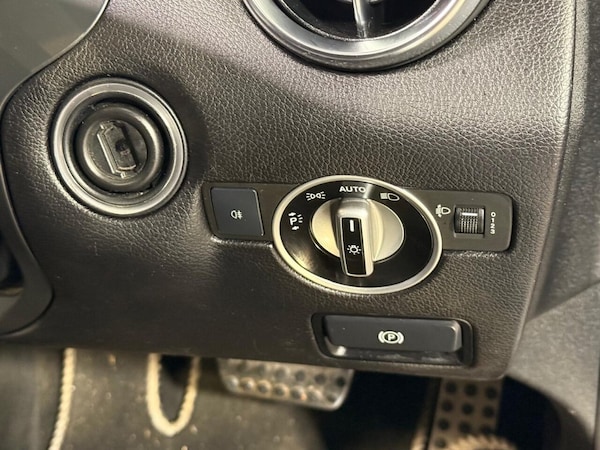 Used Mercedes-Benz SLK 2012 for sale - 76162852: Photo 19