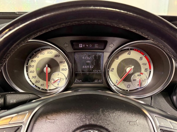 Used Mercedes-Benz SLK 2012 for sale - 76162852: Photo 29