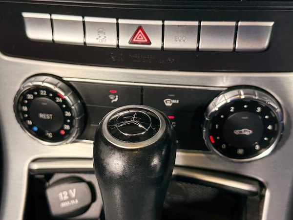 Used Mercedes-Benz SLK 2012 for sale - 76162852: Photo 34