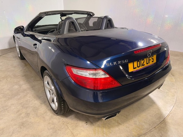 Used Mercedes-Benz SLK 2012 for sale - 76162852: Photo 43