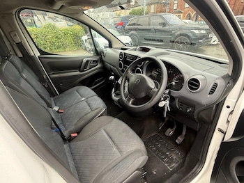 Used Peugeot Partner 2011 for sale - 75985891: Photo