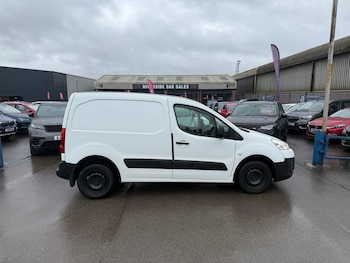 Used Peugeot Partner 2011 for sale - 75985891: Photo