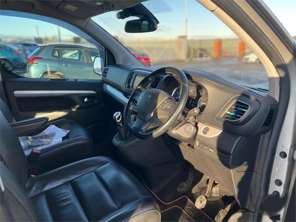 Used Peugeot Traveller 2018 for sale - 76665649: Photo 14