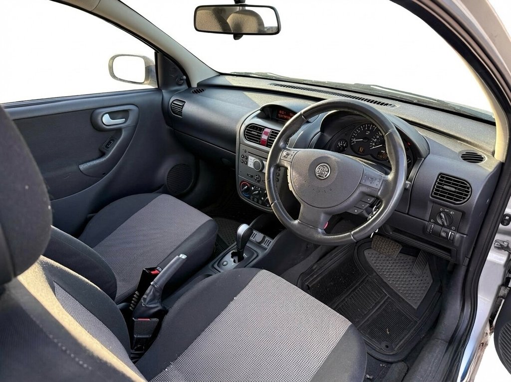 Used Vauxhall Corsa 2005 for sale - 77654686: Photo 10