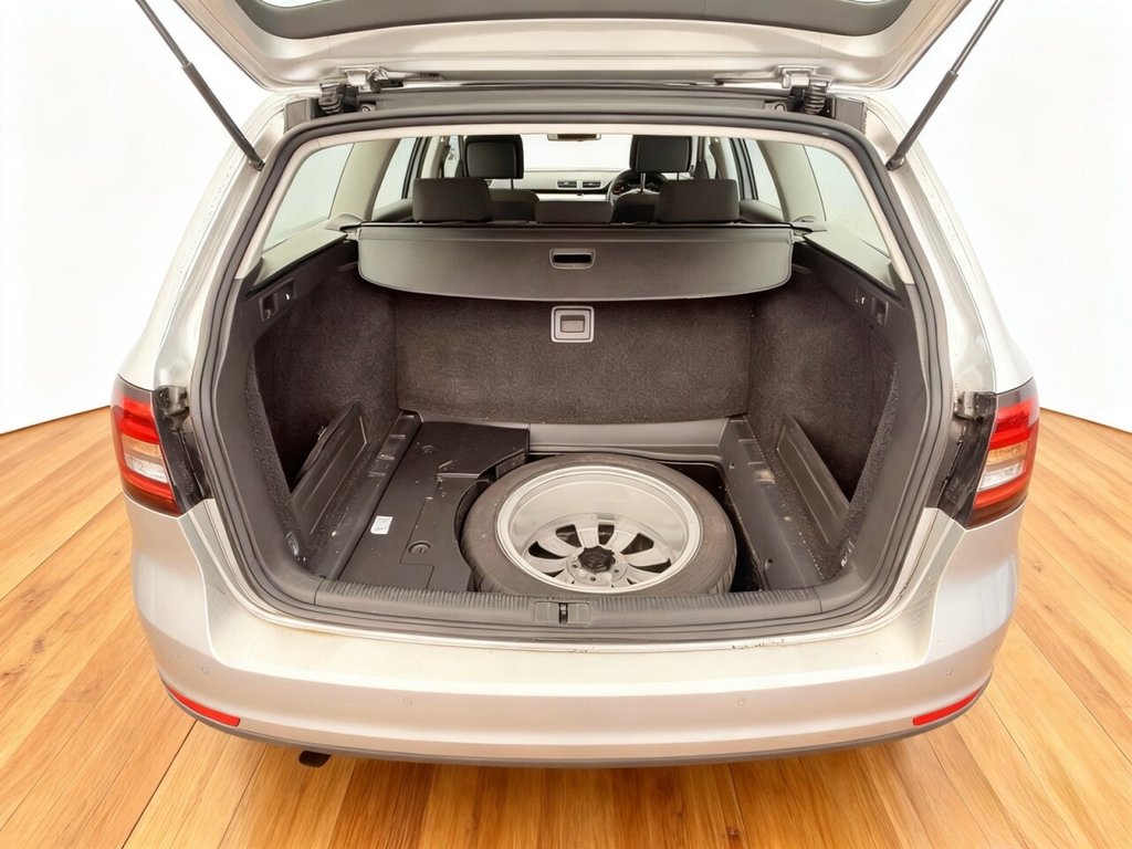 Used Volkswagen Passat 2013 for sale - 77558113: Photo 19