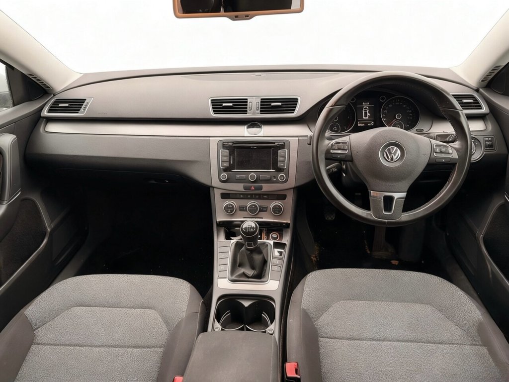 Used Volkswagen Passat 2013 for sale - 77558113: Photo 2