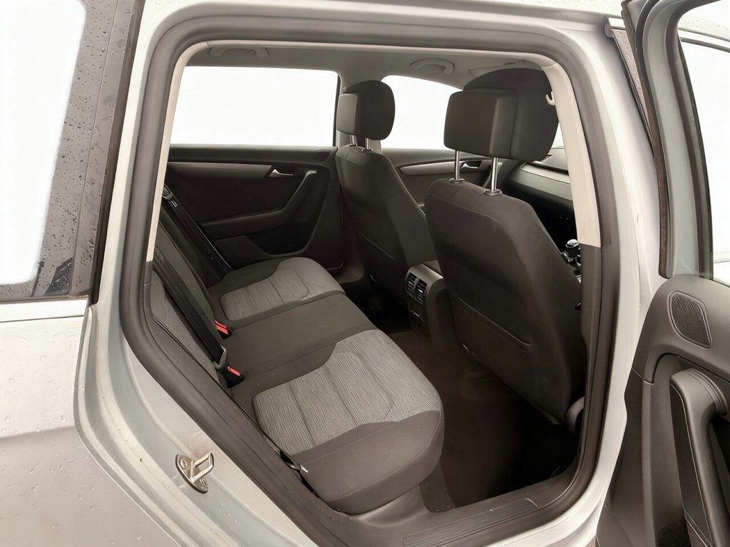 Used Volkswagen Passat 2013 for sale - 77558113: Photo 23
