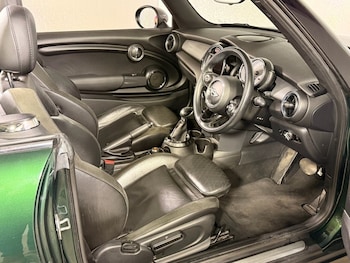 Used MINI Convertible 2017 for sale - 77020461: Photo