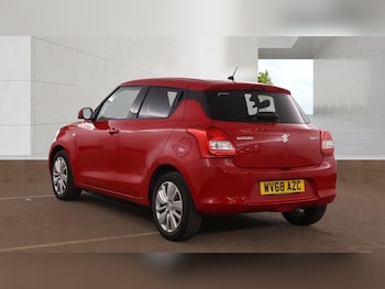 Used Suzuki Swift 2018 for sale - 79550979: Photo