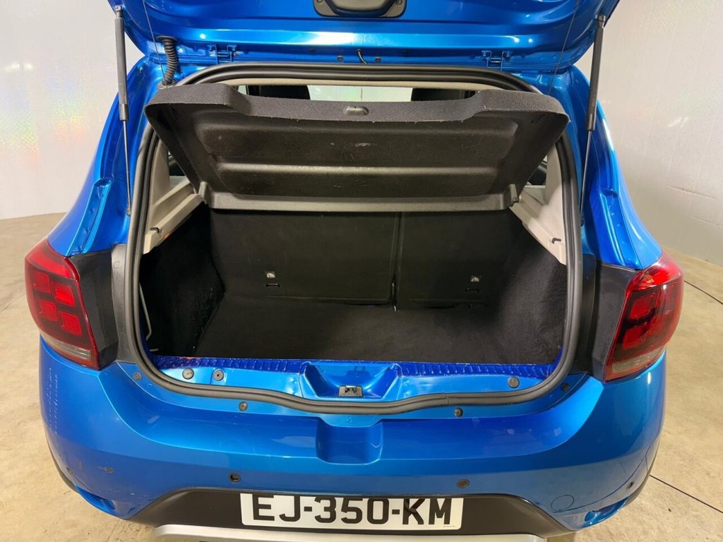 Used Dacia Sandero Stepway 2016 for sale - 76173157: Photo 16
