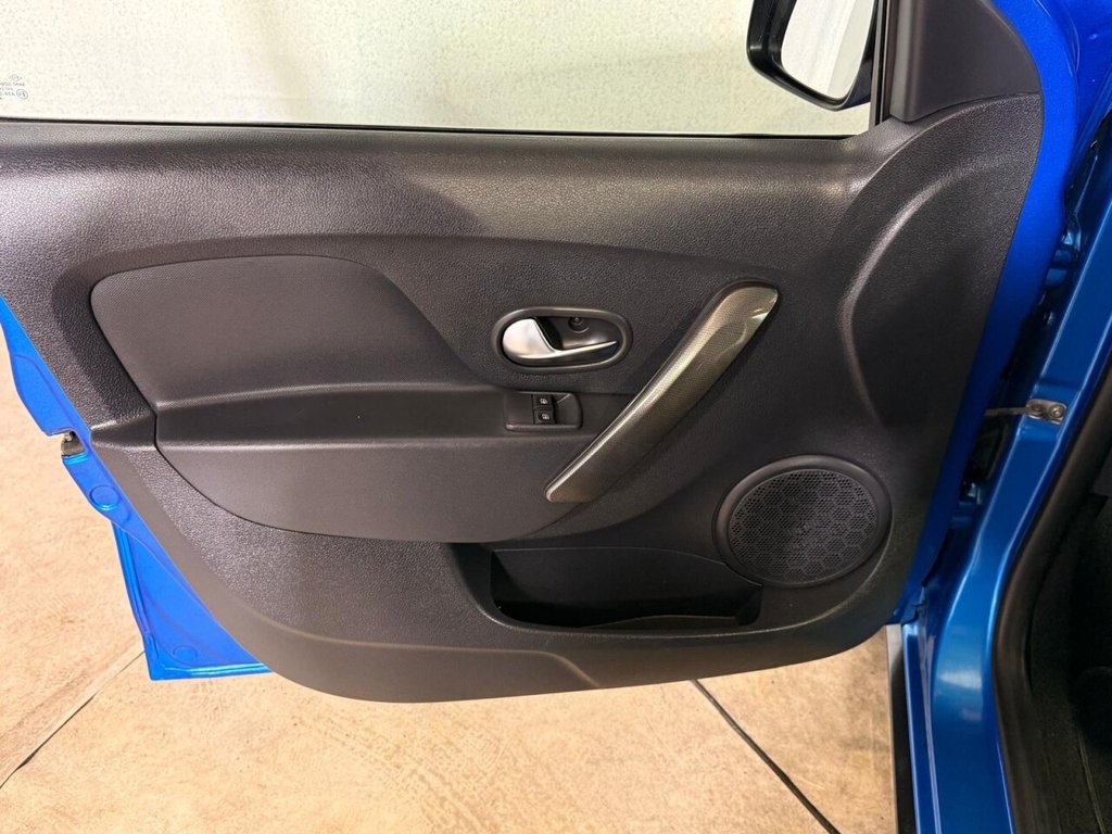 Used Dacia Sandero Stepway 2016 for sale - 76173157: Photo 20