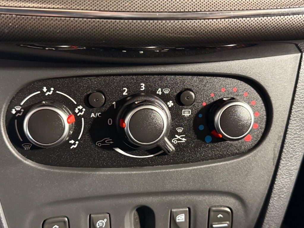 Used Dacia Sandero Stepway 2016 for sale - 76173157: Photo 35