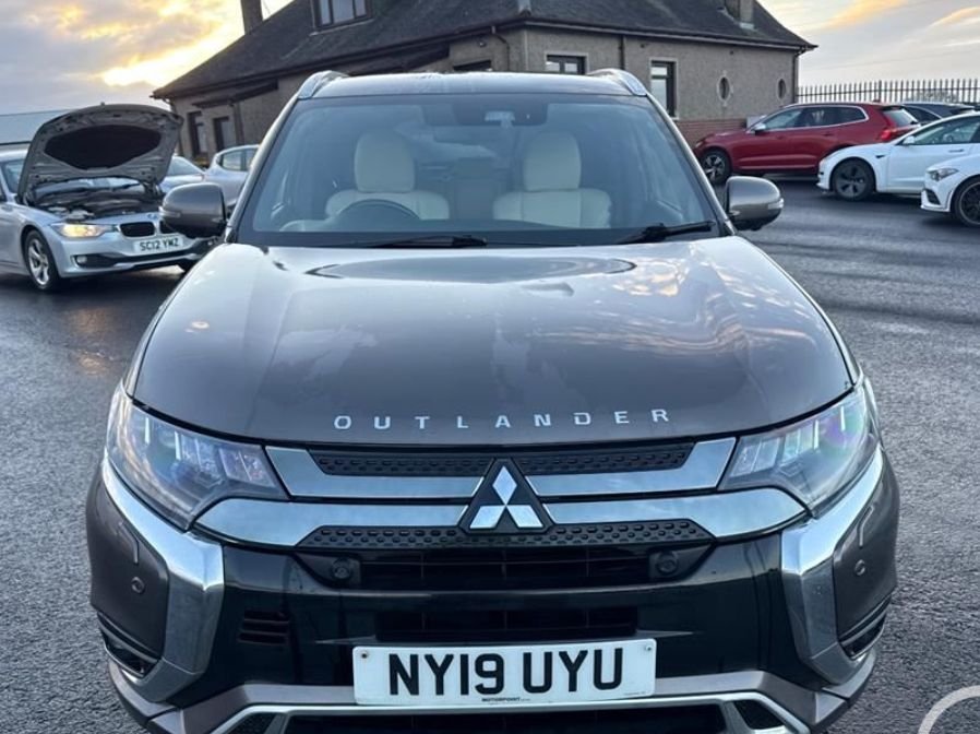 Used Mitsubishi Outlander 2019 for sale - 77139756: Photo 4