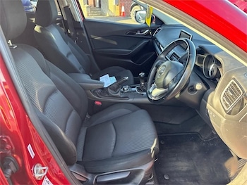 Used Mazda Mazda3 2016 for sale - 76147801: Photo 2