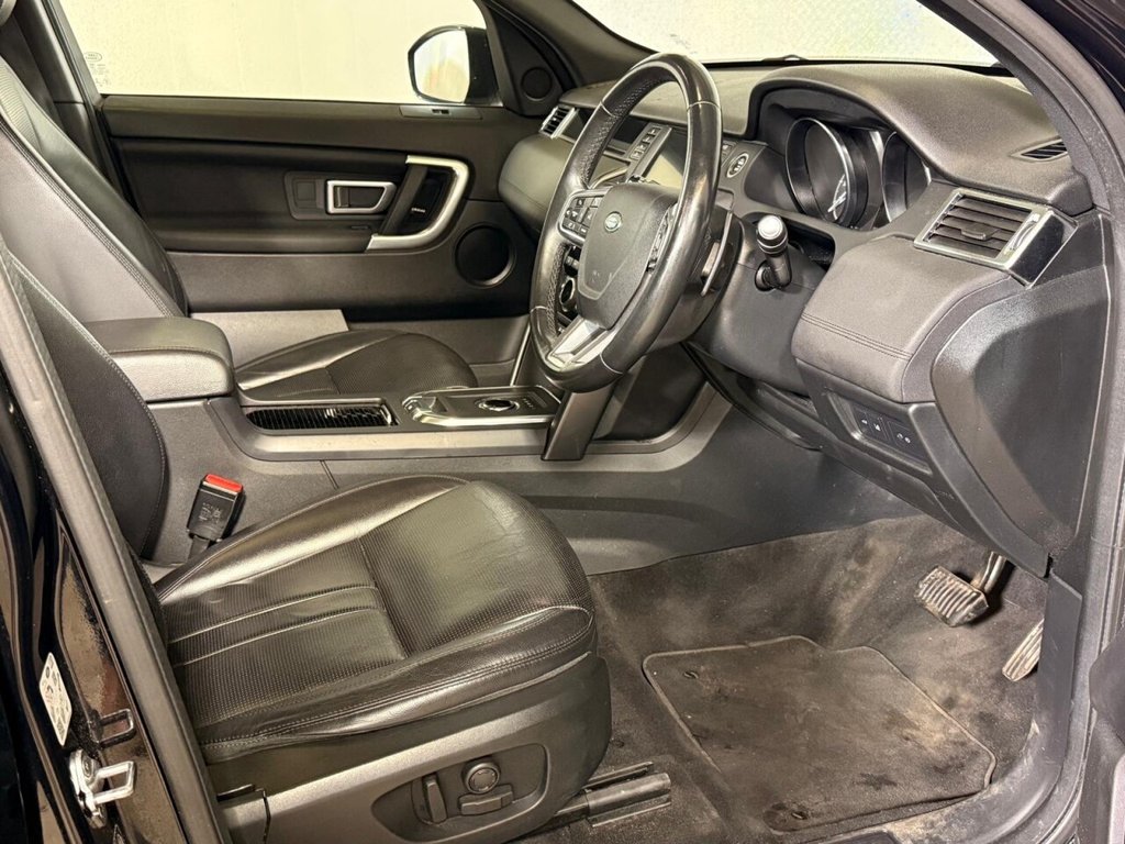 Used Land Rover Discovery Sport 2018 for sale - 75947433: Photo 32