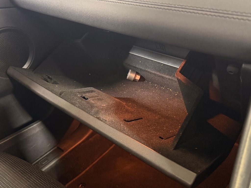 Used Land Rover Discovery Sport 2018 for sale - 75947433: Photo 46