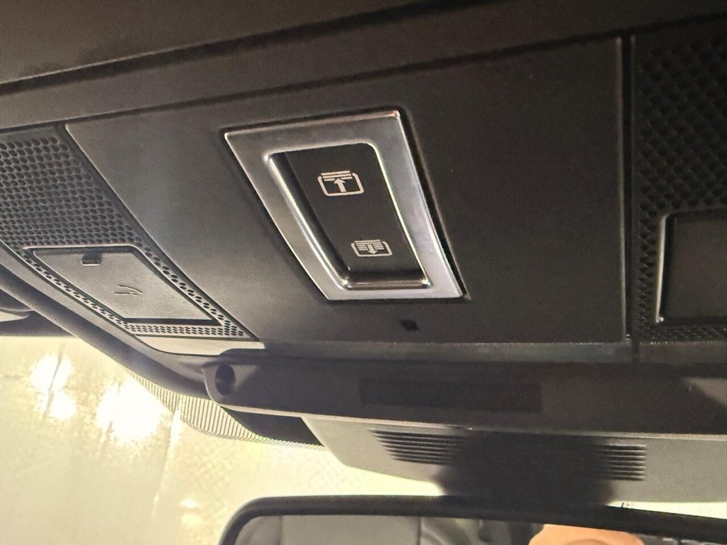 Used Land Rover Discovery Sport 2018 for sale - 75947433: Photo 50