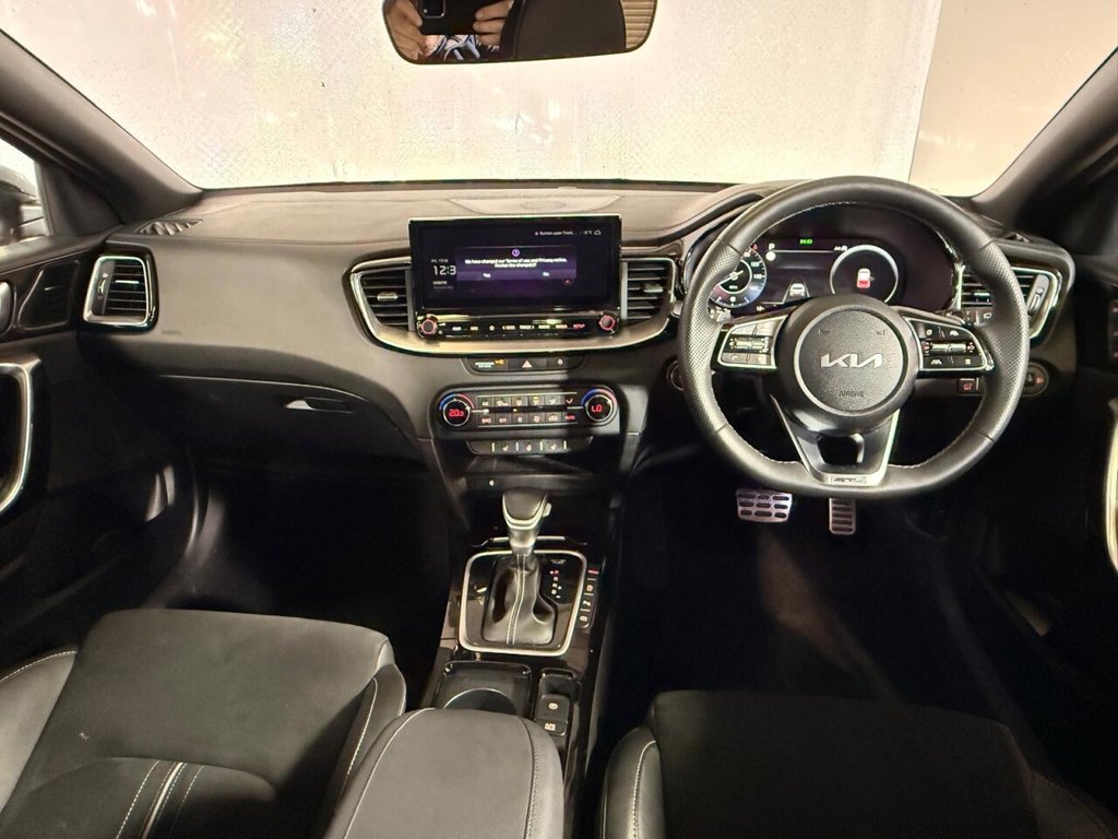 Used Kia XCeed 2023 for sale - 77132957: Photo 2