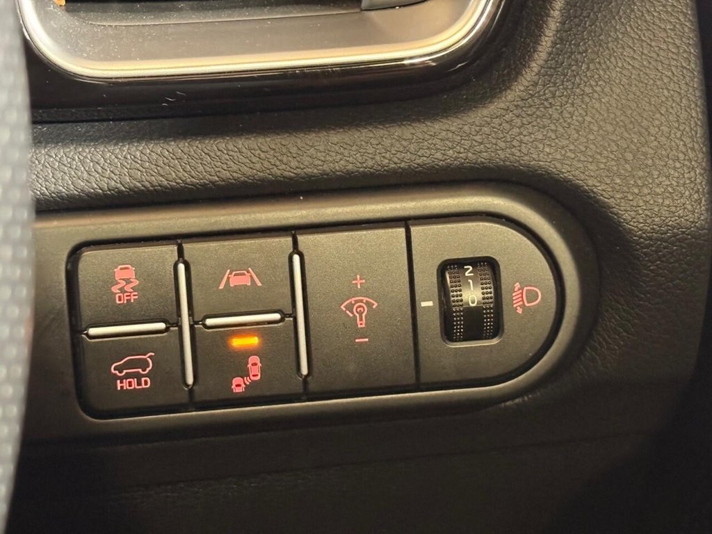 Used Kia XCeed 2023 for sale - 77132957: Photo 32