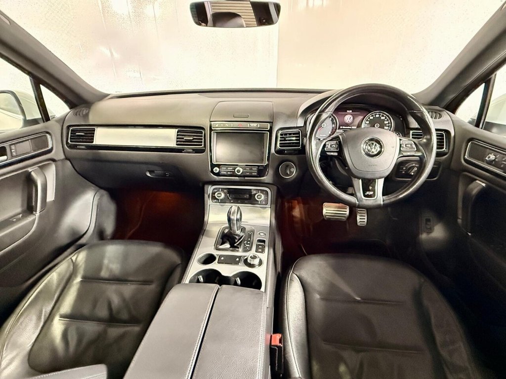 Used Volkswagen Touareg 2016 for sale - 76590855: Photo 2