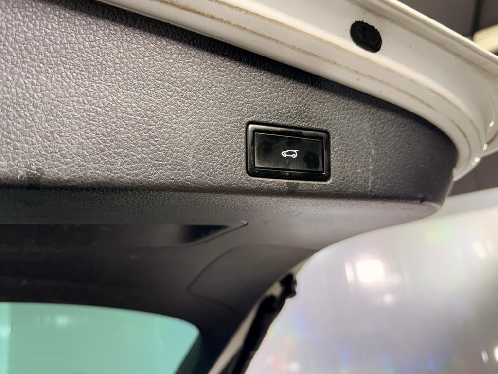 Used Volkswagen Touareg 2016 for sale - 76590855: Photo 22