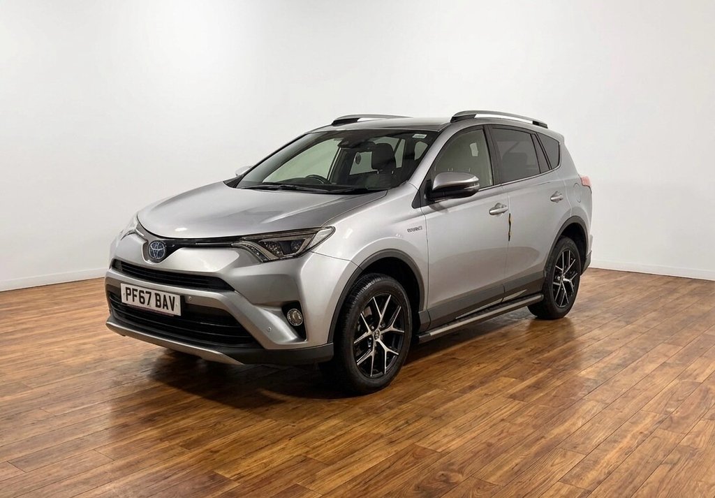 Used Toyota RAV4 2017 for sale - 77328077: Photo 10