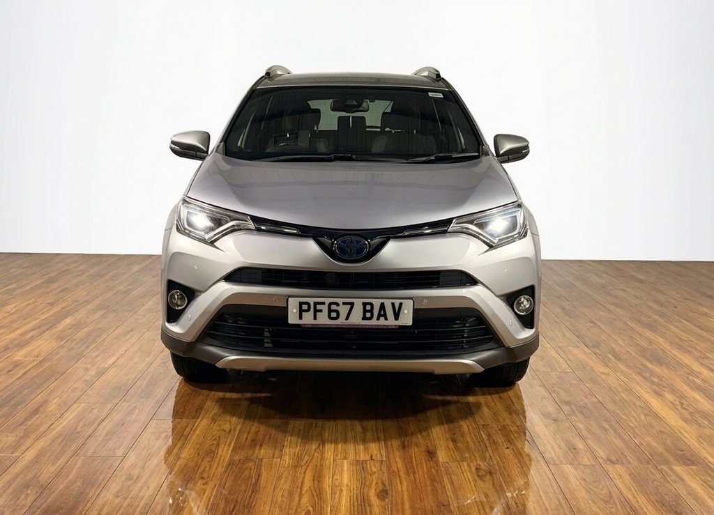 Used Toyota RAV4 2017 for sale - 77328077: Photo 11