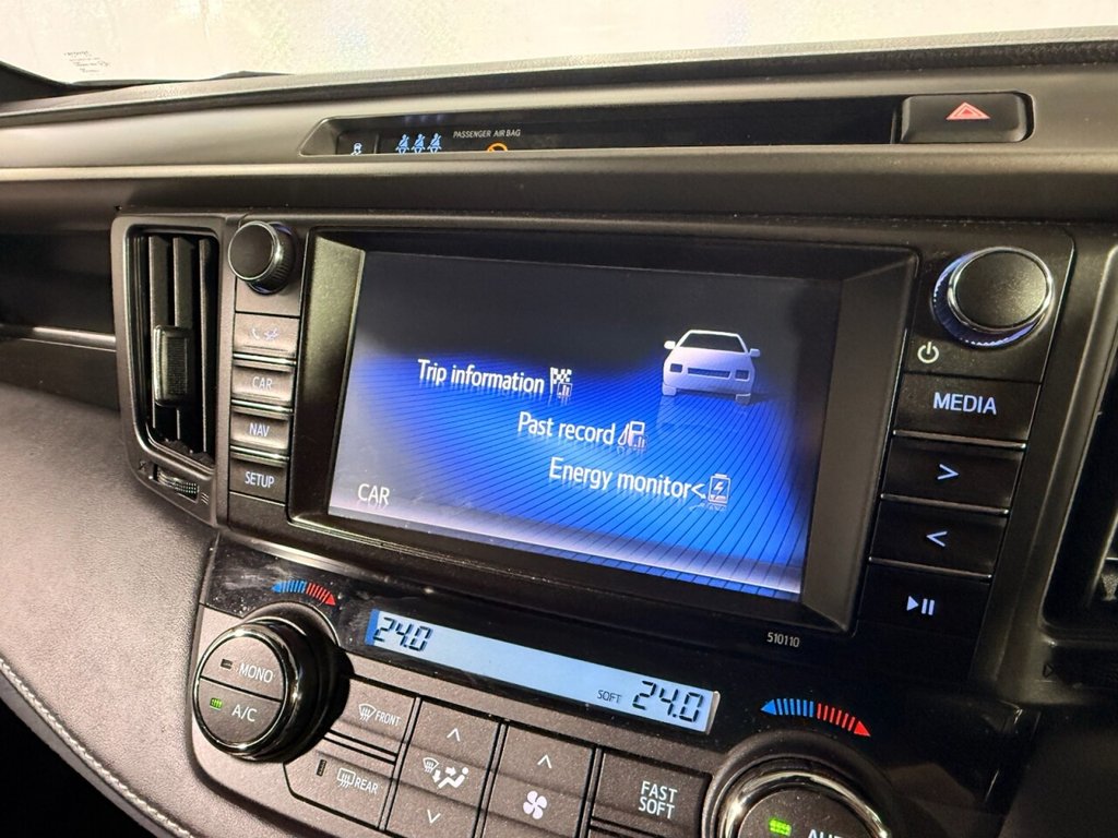 Used Toyota RAV4 2017 for sale - 77328077: Photo 16