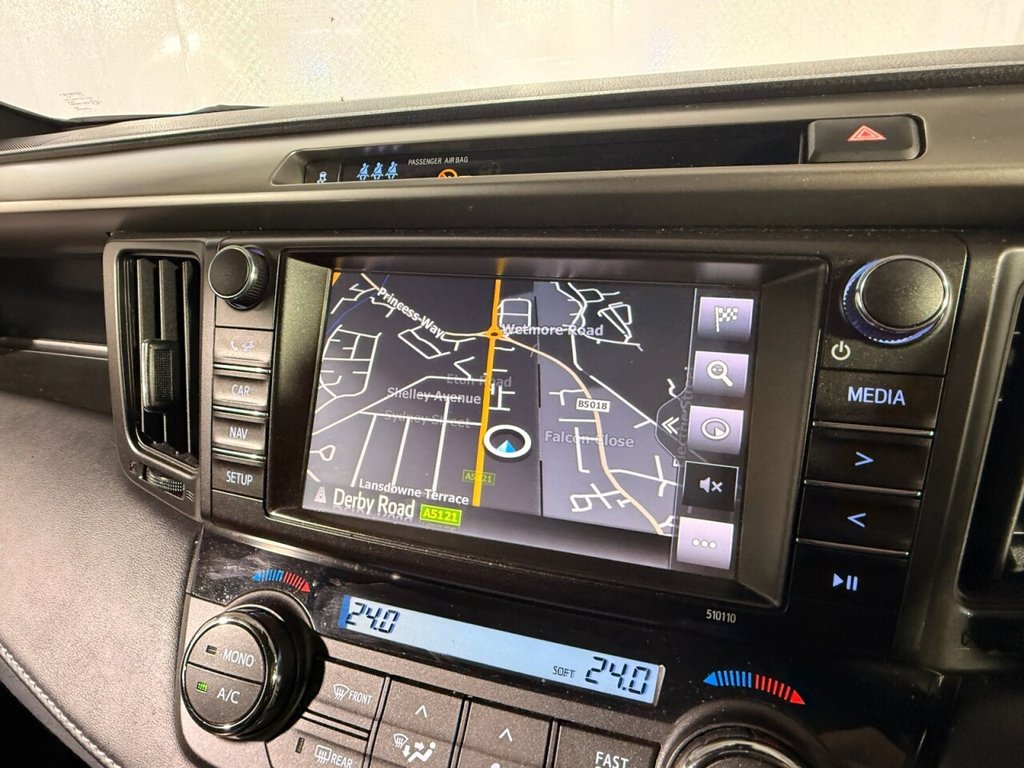 Used Toyota RAV4 2017 for sale - 77328077: Photo 17