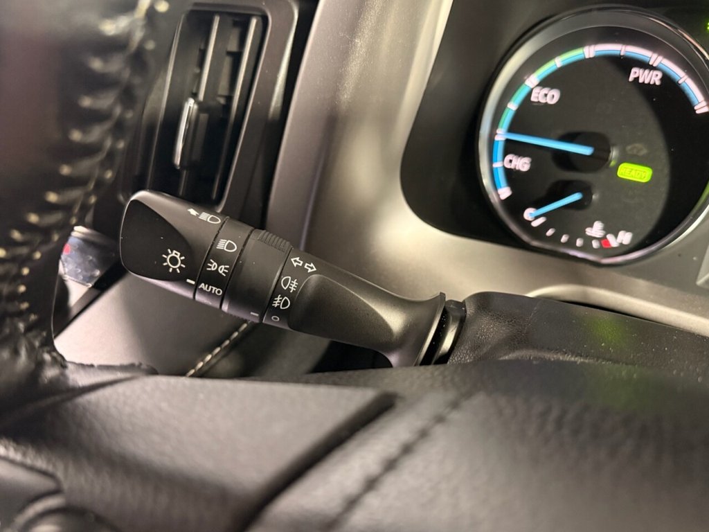 Used Toyota RAV4 2017 for sale - 77328077: Photo 18