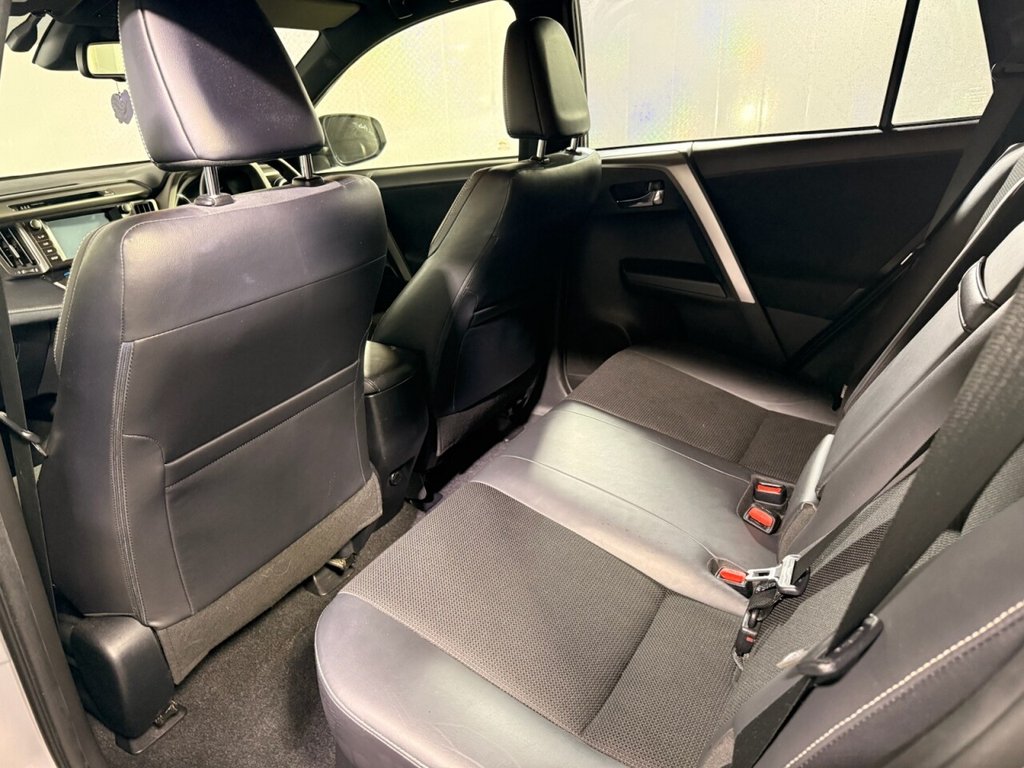 Used Toyota RAV4 2017 for sale - 77328077: Photo 31