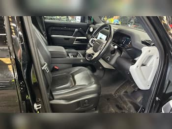 Used Land Rover Defender 2021 for sale - 79632580: Photo