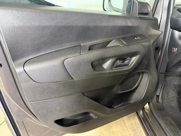Used Vauxhall Combo Life 2019 for sale - 75573854: Photo 16